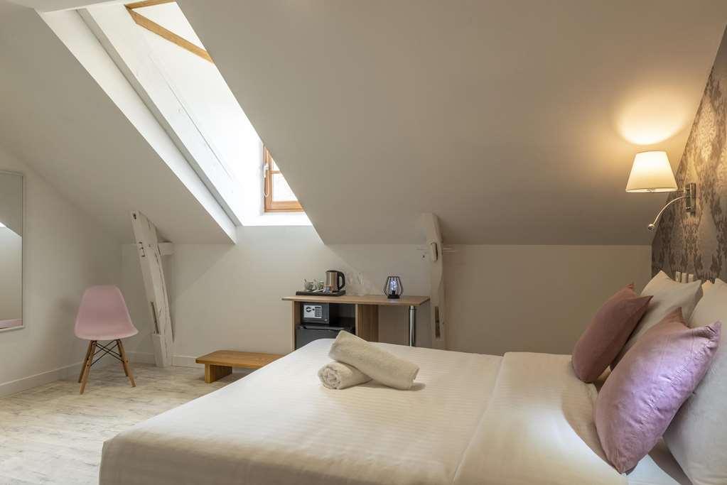 Le Manoir De Pierre Levee, The Originals Collection Hotel Tournon-Saint-Martin Ruang foto