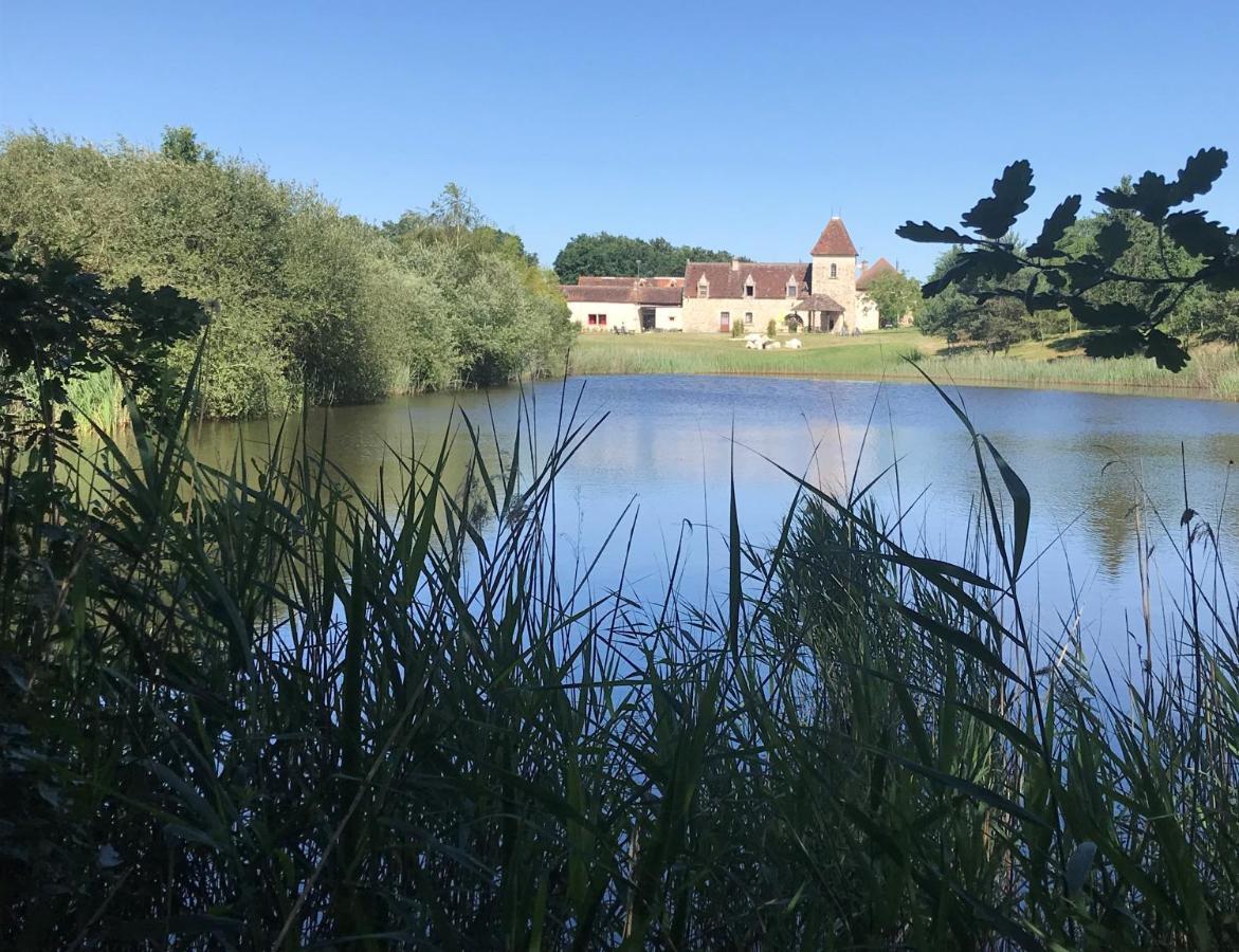 Le Manoir De Pierre Levee, The Originals Collection Hotel Tournon-Saint-Martin Bagian luar foto